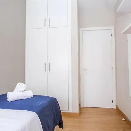 Al46 - Moderno Playa Fenals Apartamento