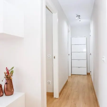 Al46 - Moderno Playa Fenals Apartmán *