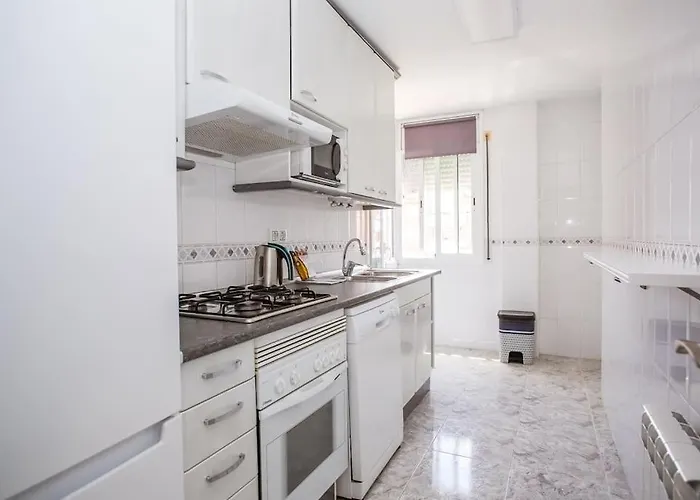 Al46 - Moderno Playa Fenals * Lloret de Mar