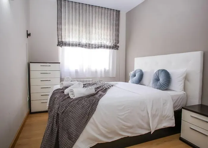 Al46 - Moderno Playa Fenals Apartamento